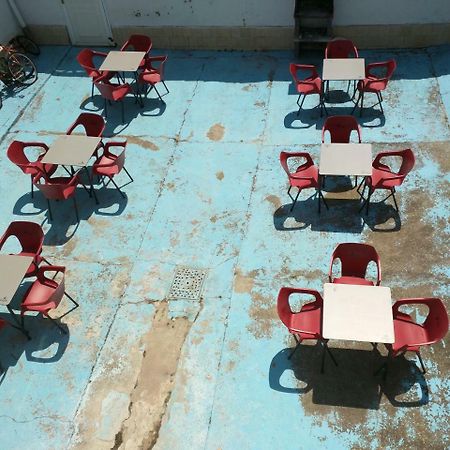 Residencial El Cuartel Hostel Granon Екстериор снимка