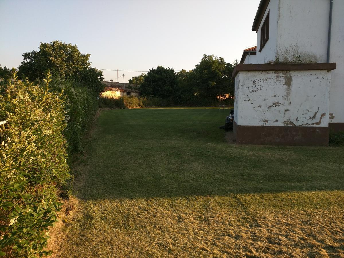 Residencial El Cuartel Hostel Granon Екстериор снимка