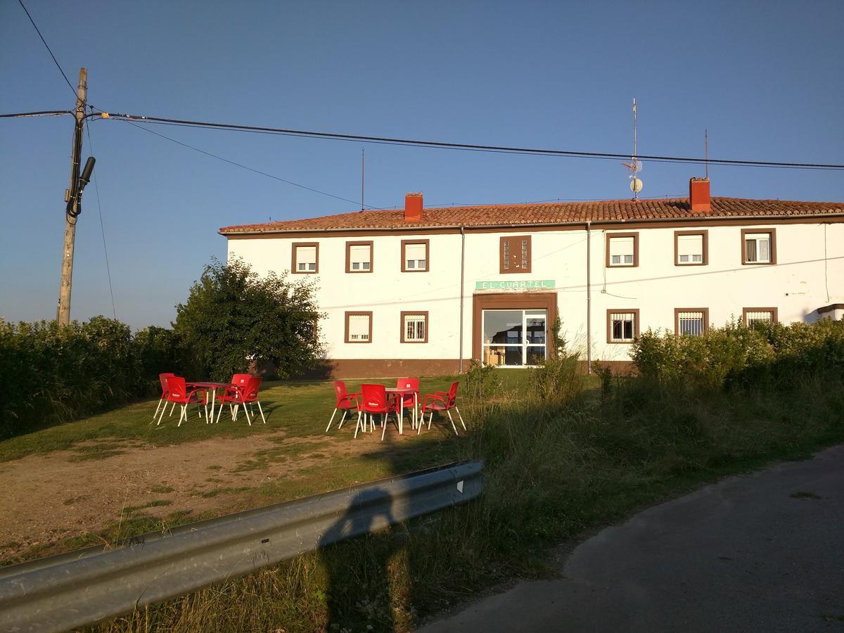 Residencial El Cuartel Hostel Granon Екстериор снимка
