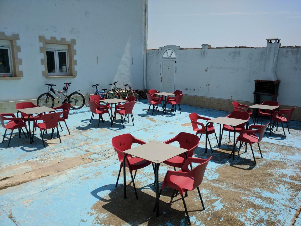 Residencial El Cuartel Hostel Granon Екстериор снимка