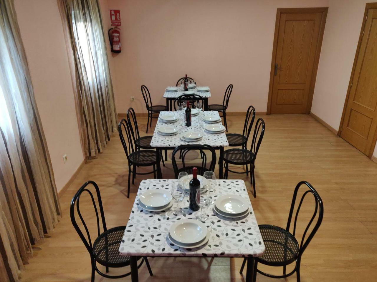 Residencial El Cuartel Hostel Granon Екстериор снимка
