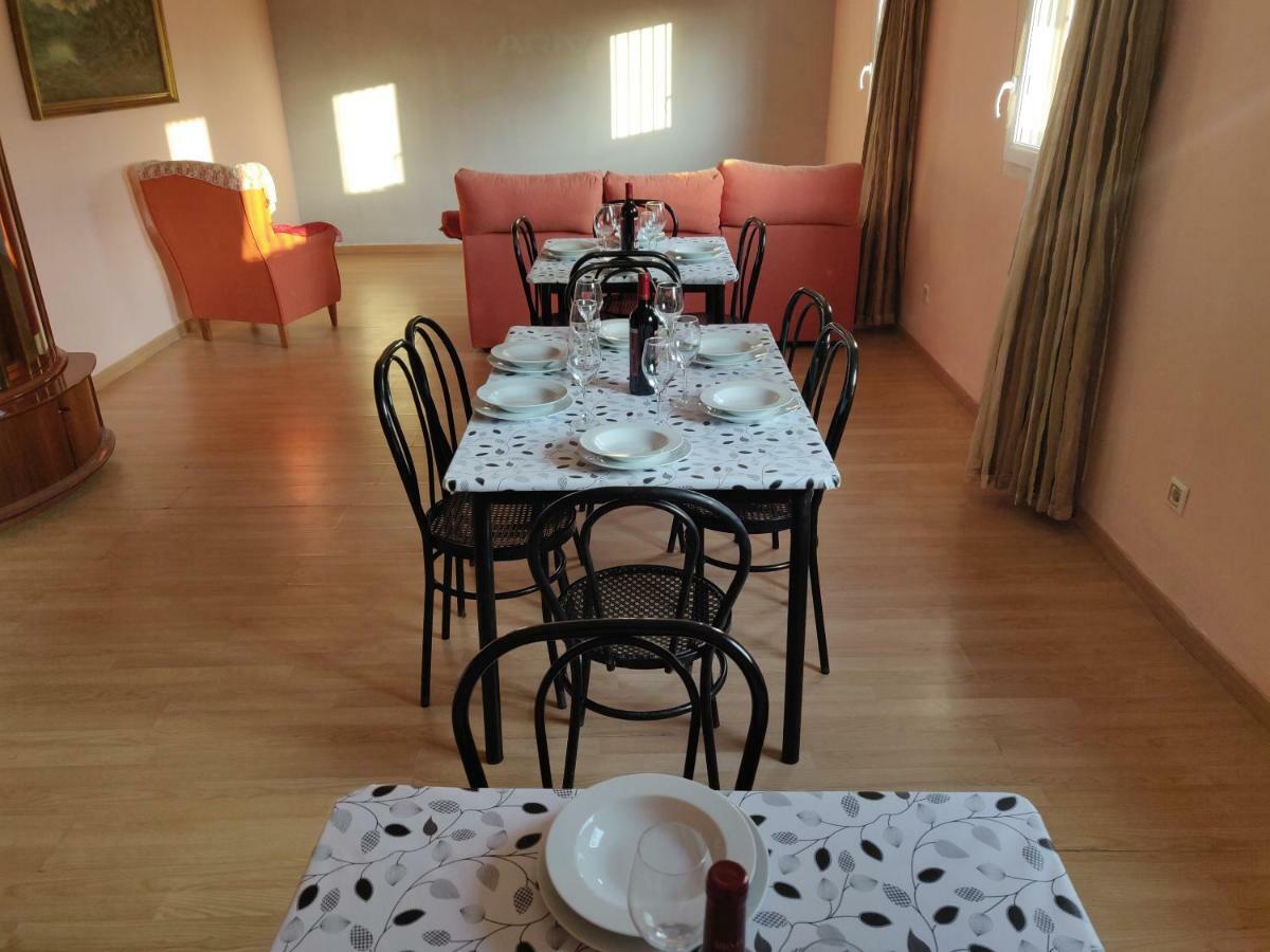 Residencial El Cuartel Hostel Granon Екстериор снимка